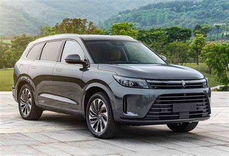 赛力斯斥资 5000 万成立 AI 与机器人技术新引擎-牛仔AI
